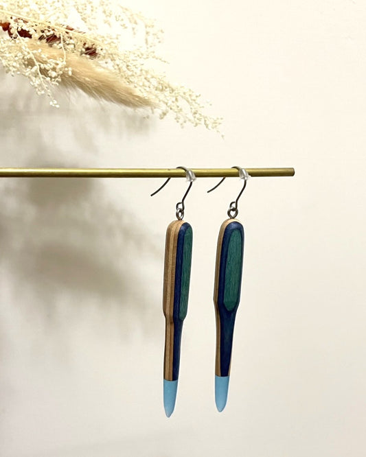 bullet earrings 子彈型藍色吊墜耳環